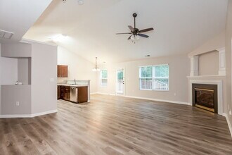 6825 Chieftain Dr in Charlotte, NC - Building Photo - Building Photo