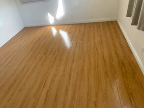 343 W Lomita Ave in Glendale, CA - Building Photo - Building Photo