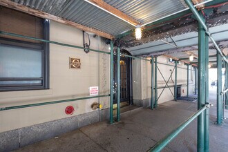 114 W 86th St in New York, NY - Foto de edificio - Building Photo