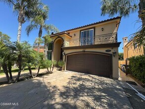 4960 Chimineas Ave in Los Angeles, CA - Building Photo - Building Photo