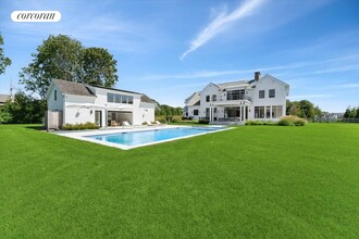 53A Tanners Neck Ln in Westhampton, NY - Building Photo - Building Photo