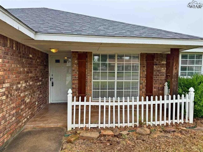 1112 Lisa Ln in Burkburnett, TX - Building Photo - Building Photo