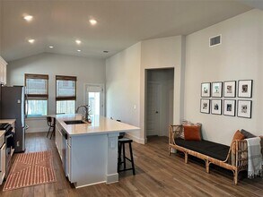 8600 Cumbrae Ln in Austin, TX - Building Photo - Building Photo