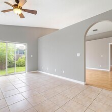 7082 Davit Cir in Greenacres, FL - Building Photo - Building Photo