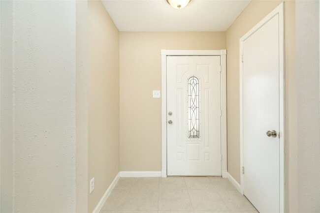 1710 Foxwood Ct in Missouri City, TX - Building Photo - Building Photo