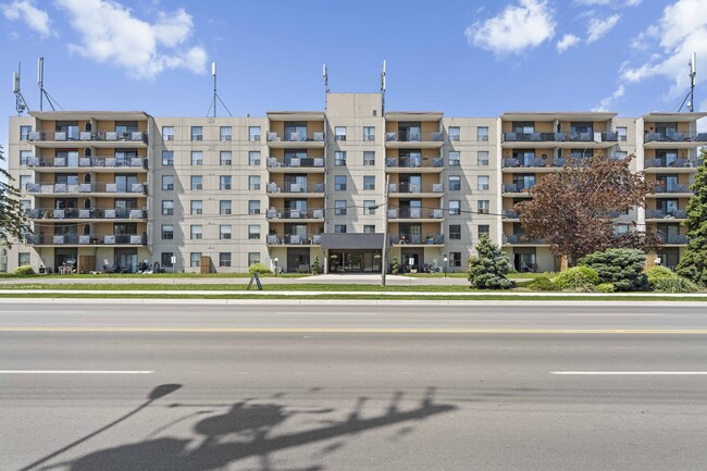Grandview Apartments in Chatham-Kent, ON - Building Photo - Building Photo