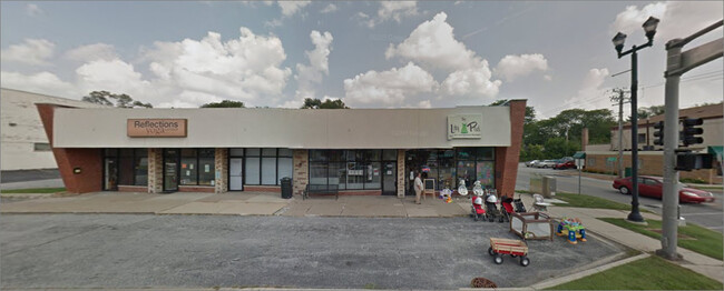 18675 Dixie Hwy, Unit Rear