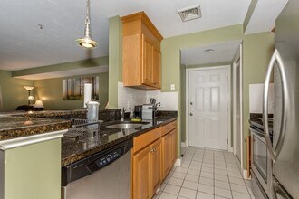 705 Washington St in Canton, MA - Building Photo - Building Photo