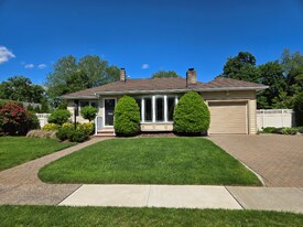 9 Harris Pl in Fair Lawn, NJ - Building Photo