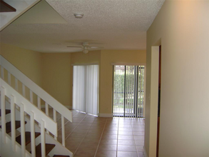 1610 Cypress Pointe Dr in Coral Springs, FL - Building Photo - Building Photo