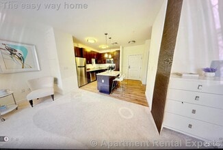 30 Mill St, Unit Menotomy layout in Arlington, MA - Foto de edificio - Building Photo