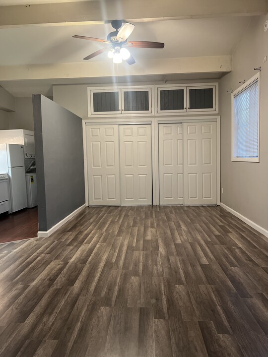 228 Gardenia Way, Unit Studio in East Palo Alto, CA - Building Photo