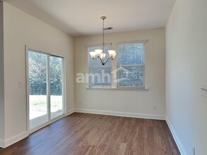 245 Lake Vista Dr in Loganville, GA - Foto de edificio - Building Photo