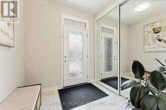 1006 Keeper Hts in Ottawa, ON - Building Photo - Building Photo