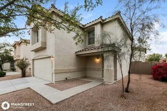 2305 E Peach Tree Dr in Chandler, AZ - Foto de edificio - Building Photo