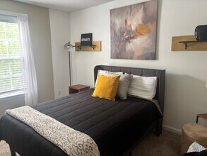 524 Ivy Glen Dr in Winston-Salem, NC - Building Photo - Building Photo