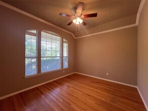 6910 Poncha Pass in Austin, TX - Building Photo - Building Photo