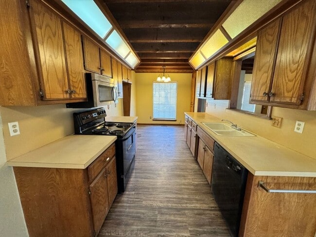 500 NE 14th St in Moore, OK - Building Photo - Building Photo