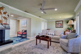 654 Windrush Bay Dr, Unit 654 in Tarpon Springs, FL - Building Photo - Building Photo