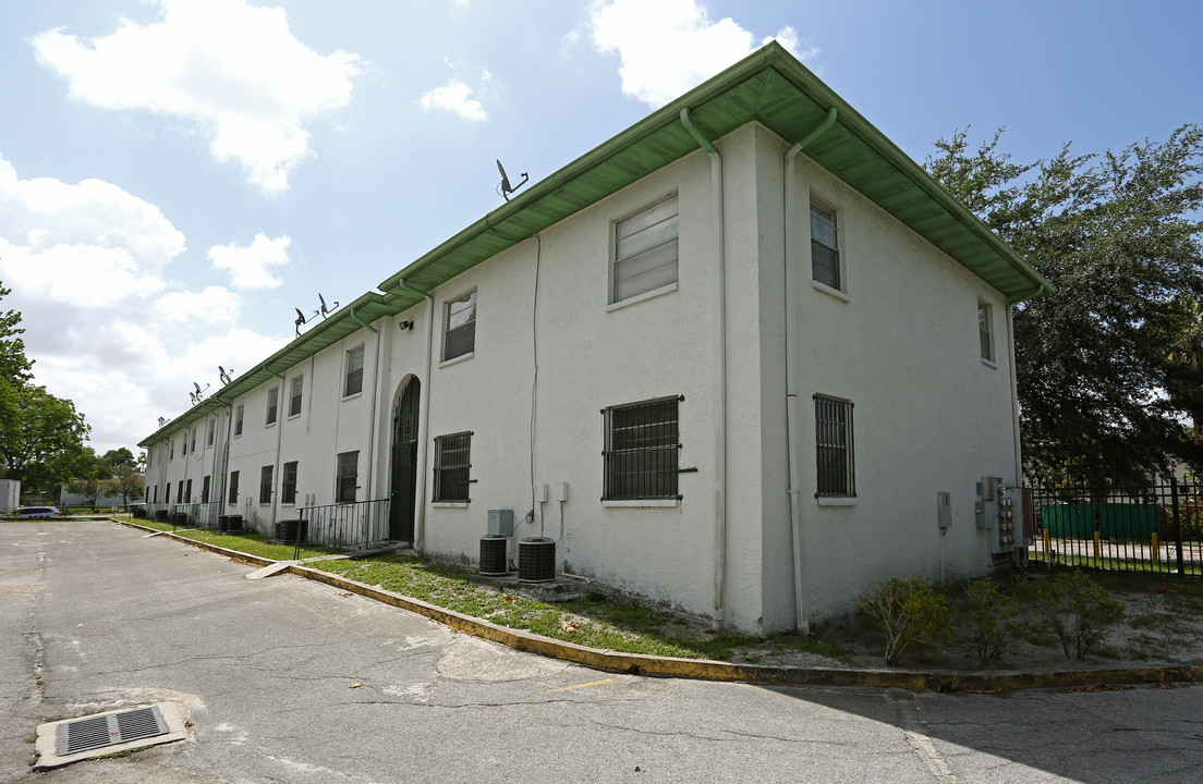 2113 W Kathleen St in Tampa, FL - Building Photo