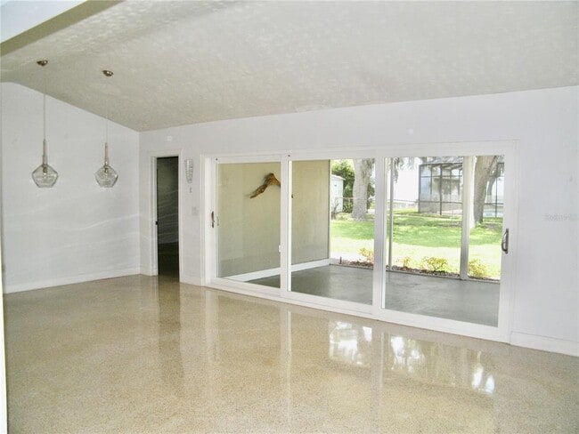 1060 Jesse Ave in Safety Harbor, FL - Building Photo - Building Photo