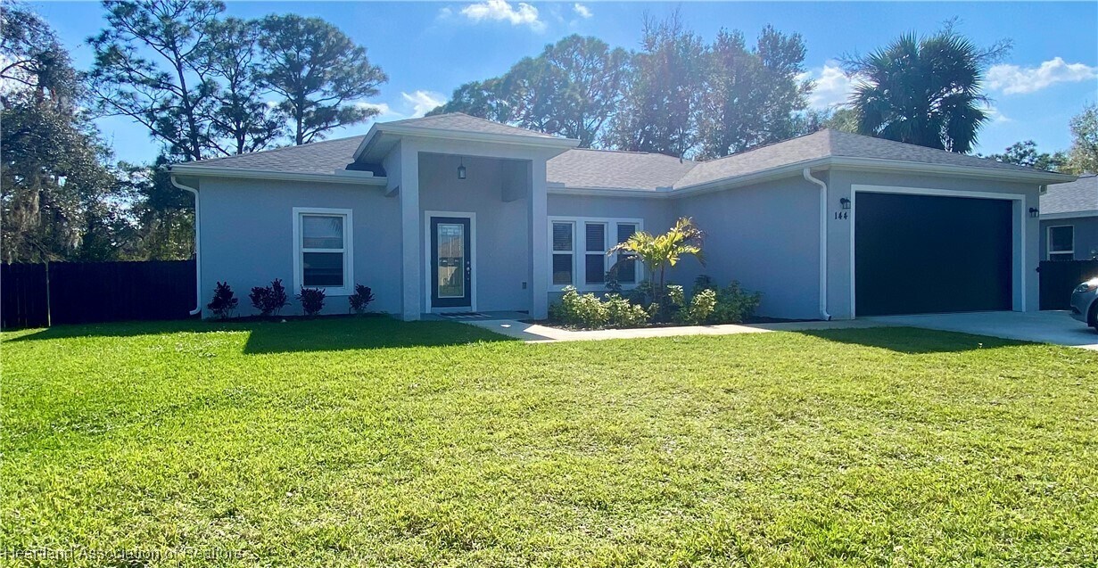 144 Lincoln Rd NW in Lake Placid, FL - Building Photo