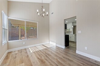 7627 Kalmalii Ave in Las Vegas, NV - Building Photo - Building Photo