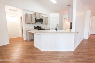 7454 Granite View in Prescott Valley, AZ - Building Photo - Building Photo