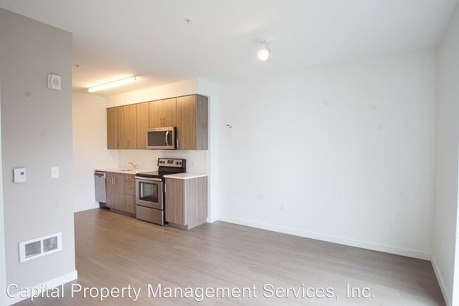 1313 SE Spokane St in Portland, OR - Building Photo - Building Photo