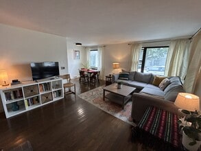 138 Aikens Pl in State College, PA - Building Photo - Building Photo