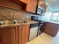 700 Biltmore Way photo'