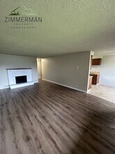 2357 6th St in Springfield, OR - Foto de edificio - Building Photo