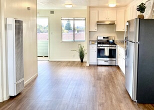 4666 San Pablo Dam Rd, Unit 14 in El Sobrante, CA - Building Photo - Building Photo