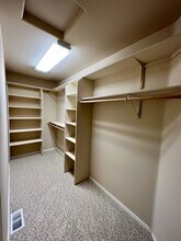 3722 Roald Amundsen Ave in Anchorage, AK - Building Photo - Building Photo