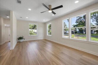 1602 Carruthers St in Tallahassee, FL - Building Photo - Building Photo