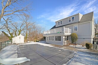 23 Stanley Cir in Quincy, MA - Building Photo - Building Photo