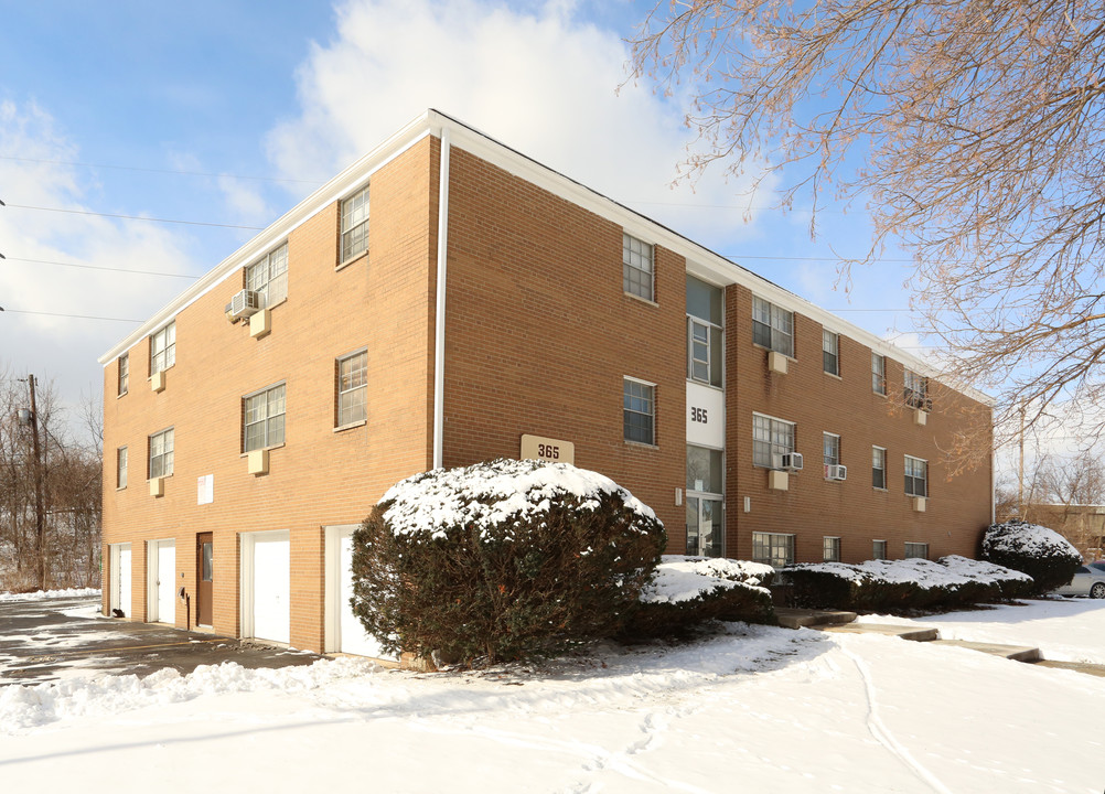 Yale Avenue Apartments in Columbus, OH - Building Photo