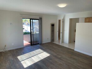 410 Ellwood Beach Dr in Goleta, CA - Building Photo - Building Photo