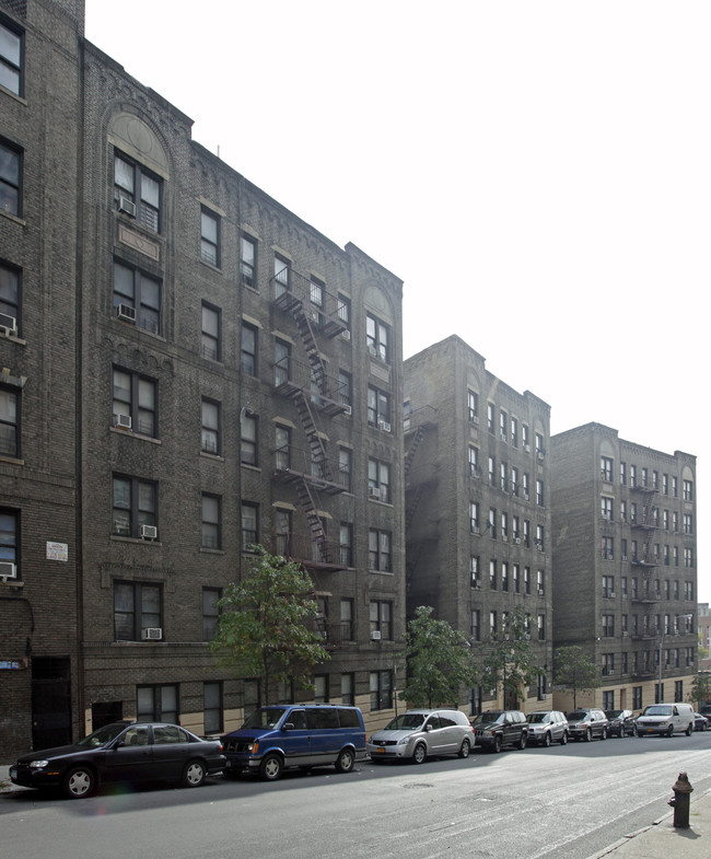 1190 Shakespeare Ave in Bronx, NY - Building Photo - Building Photo