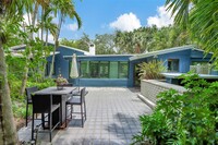 9290 SW 117th Terrace in Miami, FL - Foto de edificio - Building Photo