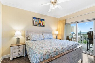 1010 W Beach Blvd in Gulf Shores, AL - Foto de edificio - Building Photo
