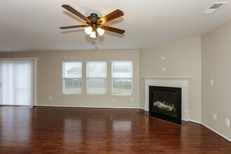 9727 Hollystone Ln in Charlotte, NC - Building Photo - Building Photo