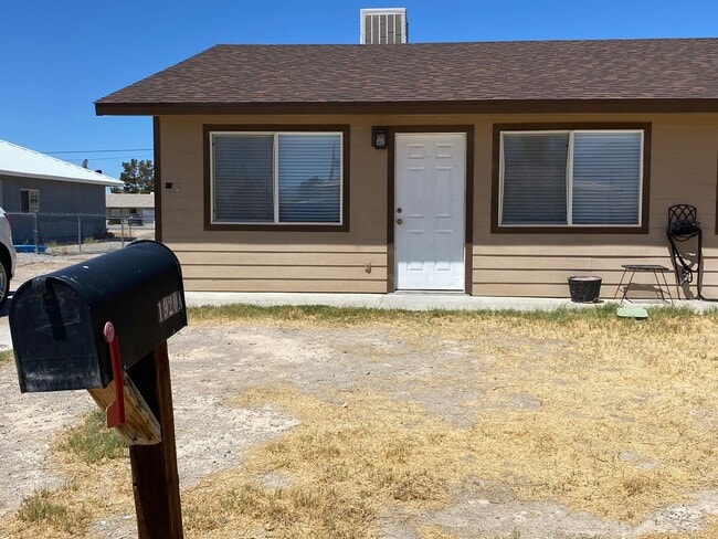 1920 Galaxy St in Pahrump, NV - Building Photo - Building Photo