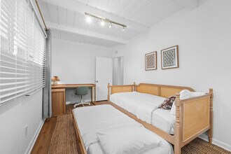 2710 L St in San Diego, CA - Foto de edificio - Building Photo