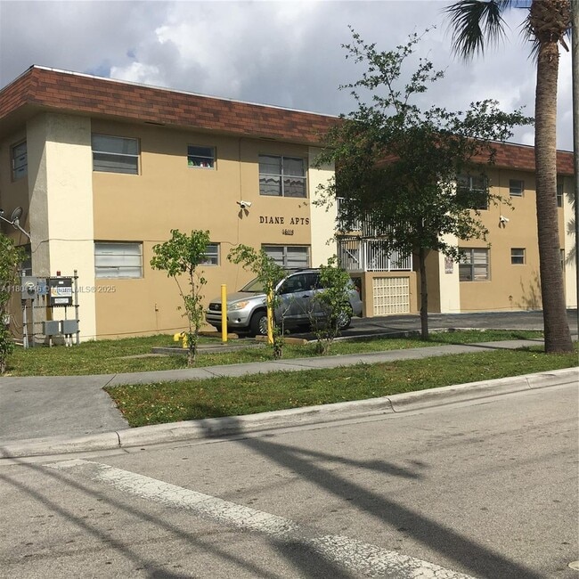 16118 NE 21st Ave in North Miami Beach, FL - Building Photo - Building Photo