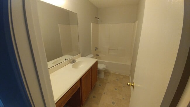 1106 Nueva Leon Plaza