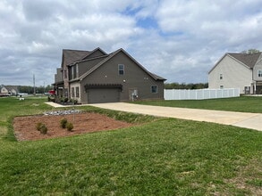 624 Donna Oaks Dr in Mount Juliet, TN - Building Photo - Building Photo