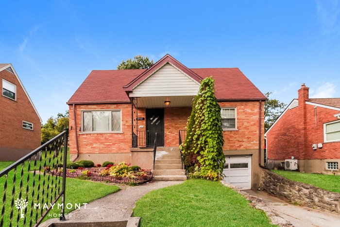 4732 Clevesdale Dr in Cincinnati, OH - Building Photo
