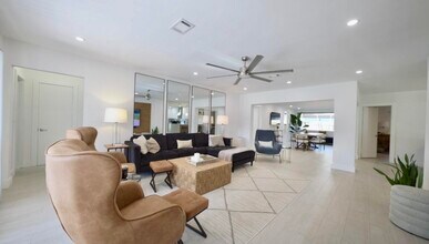 871 NE 27th Ave in Pompano Beach, FL - Building Photo - Building Photo