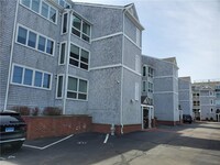 31 Coddington Wharf in Newport, RI - Foto de edificio - Building Photo